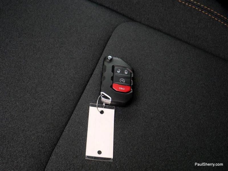 New 2025 Jeep Wrangler 4-door SaharaImage 52