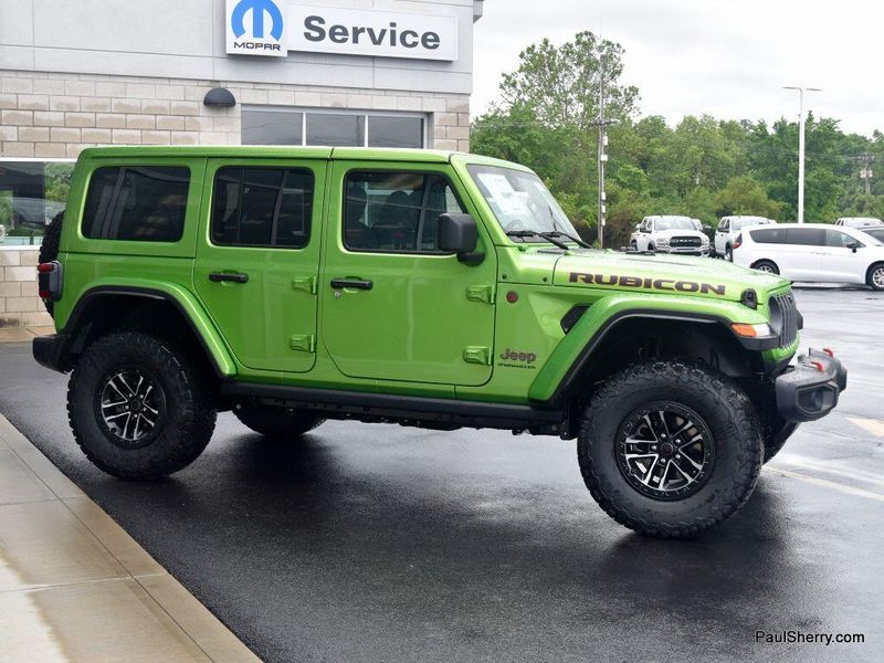 New 2025 Jeep Wrangler 4-door RubiconImage 19