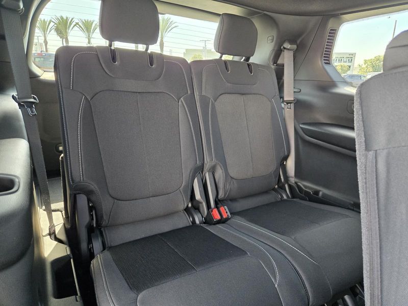 New 2026 Jeep Grand Cherokee L Laredo X 4x2
