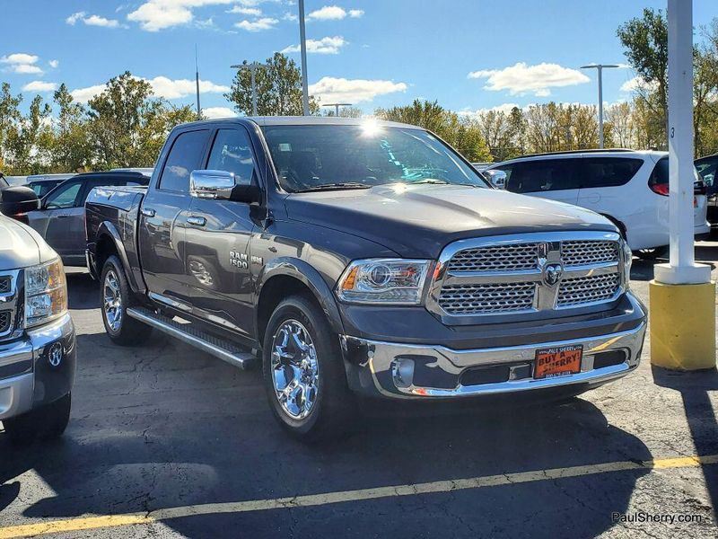 2016 RAM 1500 LaramieImage 22