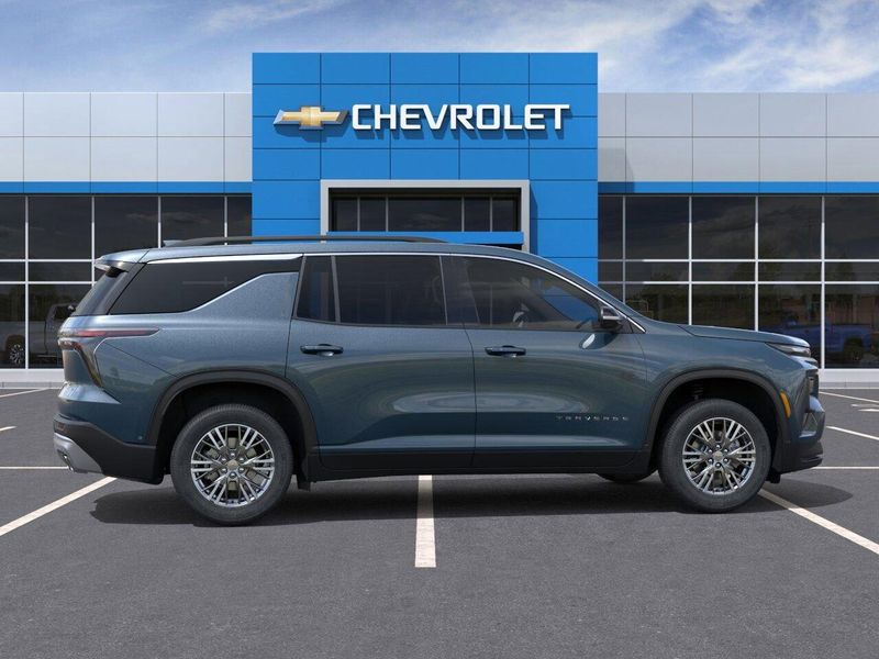 New 2026 Chevrolet Traverse FWD LTImage 5