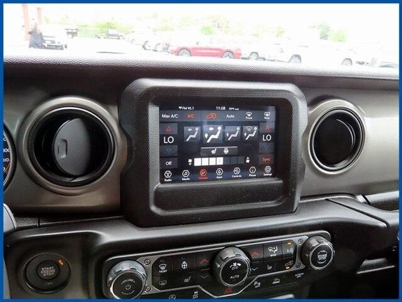 2021 Jeep Wrangler Unlimited WillysImage 17