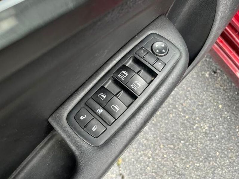 2016 Chrysler 200 S