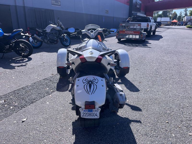 Used 2014 Can-Am RD SPYDER RS 991 SE5 WP 14 CALI Image 27