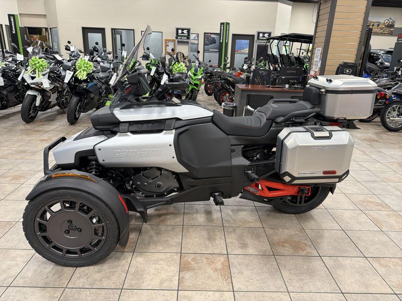 New 2025 Can-Am CANYON XT Image 13