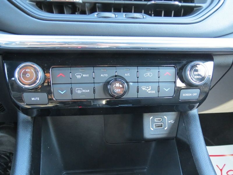 2022 Jeep Compass High Altitude 4x4 4dr SUV in a Silver exterior color and Blackinterior. Militello Motors ​507-200-4344 militellomotors.net 