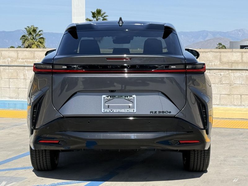 New 2026 Lexus RZ 350eImage 10