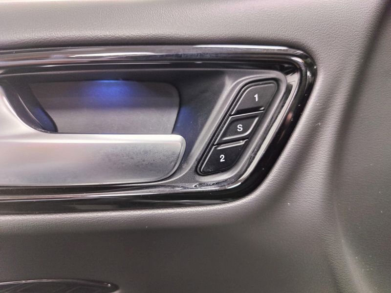2024 Dodge Durango Citadel 3.6L AWD w/Sunroof/NavImage 22