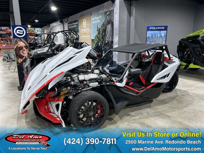 2024 Polaris SLINGSHOT ROUSH EDITION AUTODRIVEImage 12