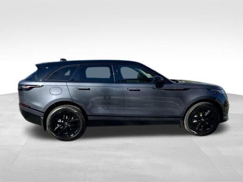Used 2025 Land Rover Range Rover Velar Dynamic SE