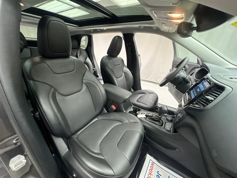 2022 Jeep Cherokee LimitedImage 22