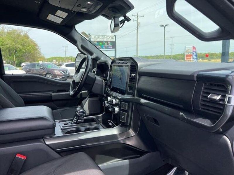2022 Ford F-150 XLTImage 19