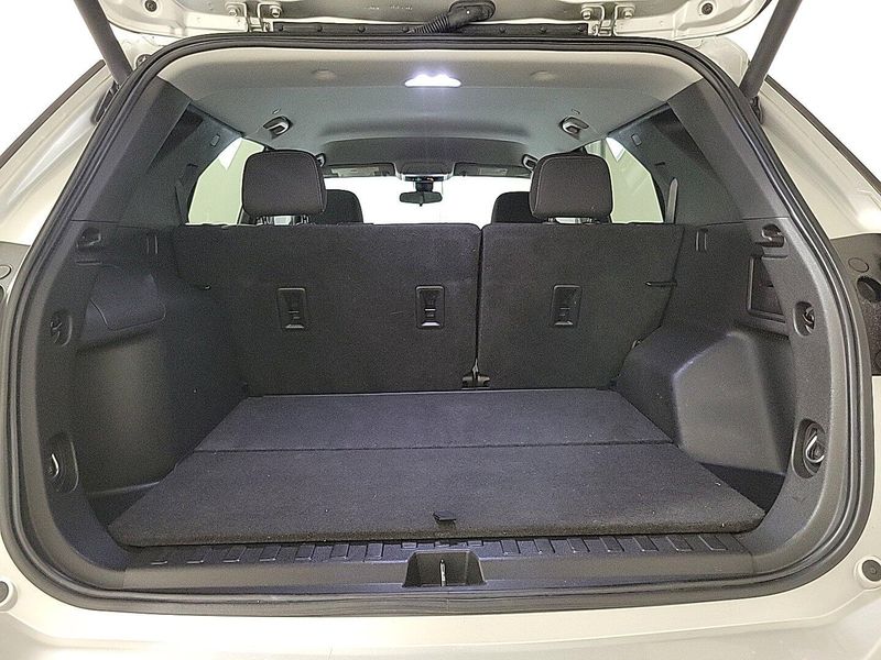 2021 Chevrolet Equinox LT photo 19