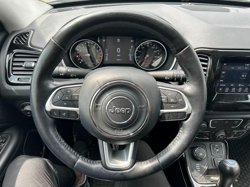 2021 Jeep Compass AltitudeImage 2