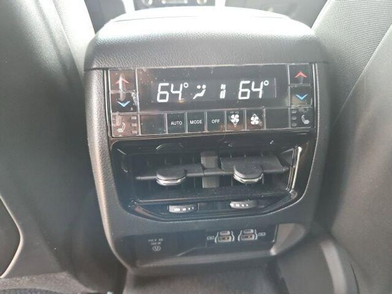 Used 2024 Jeep Grand Cherokee Summit