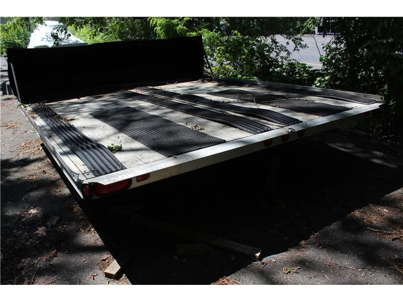 Used 2010 KARAVAN DOUBLE ATV&sol;SLED Image 7