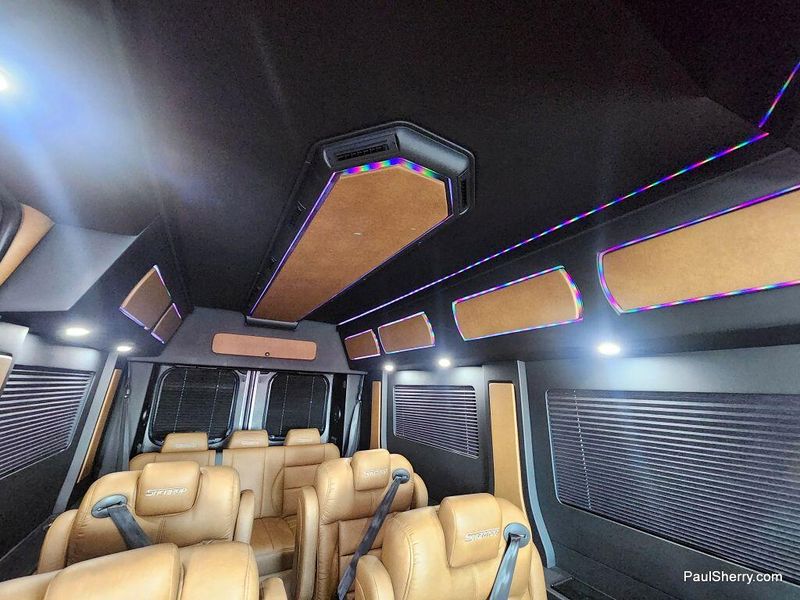 New 2024 RAM Promaster 2500 Slt+ Window Van High Roof 159