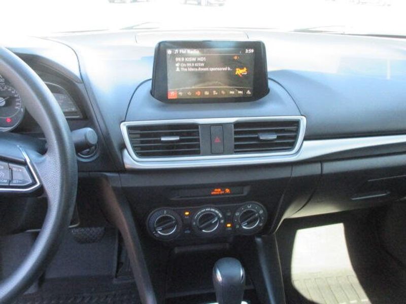 Used 2017 Mazda Mazda3 SportImage 17