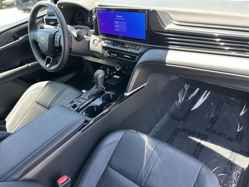 Used 2025 Toyota Camry XSEImage 9