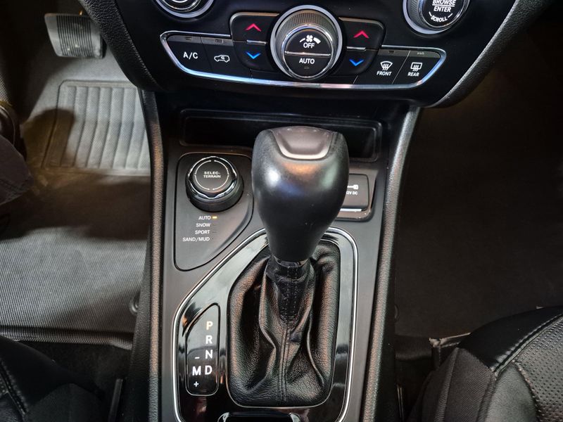 2020 Jeep Cherokee LimitedImage 38