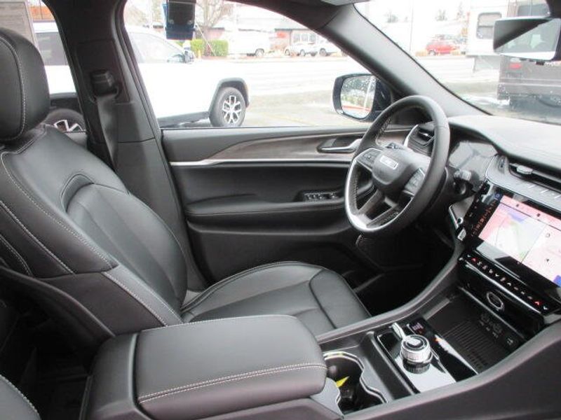 New 2026 Jeep Grand Cherokee Limited 4x4Image 28