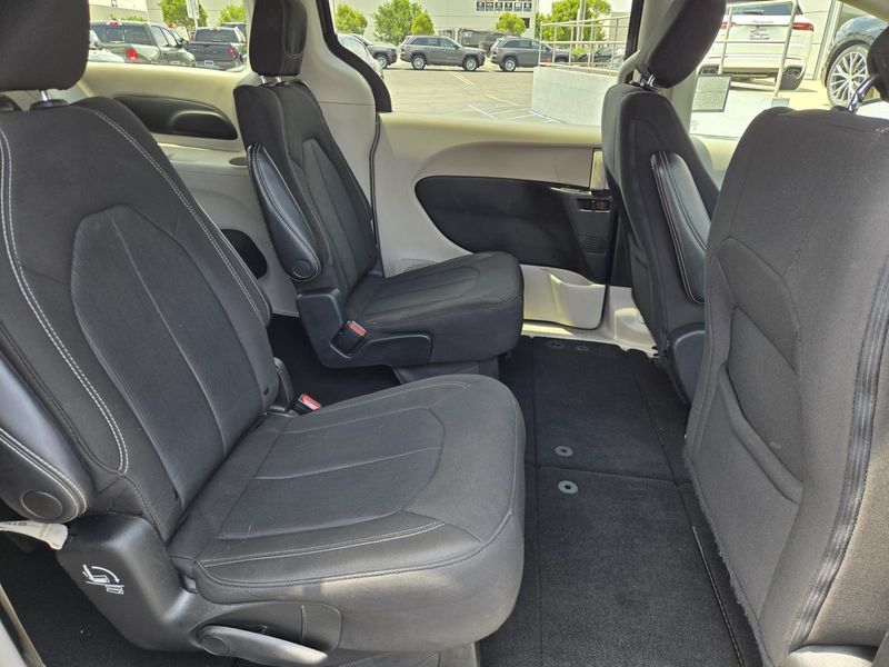 Used 2022 Chrysler Voyager LX FWD