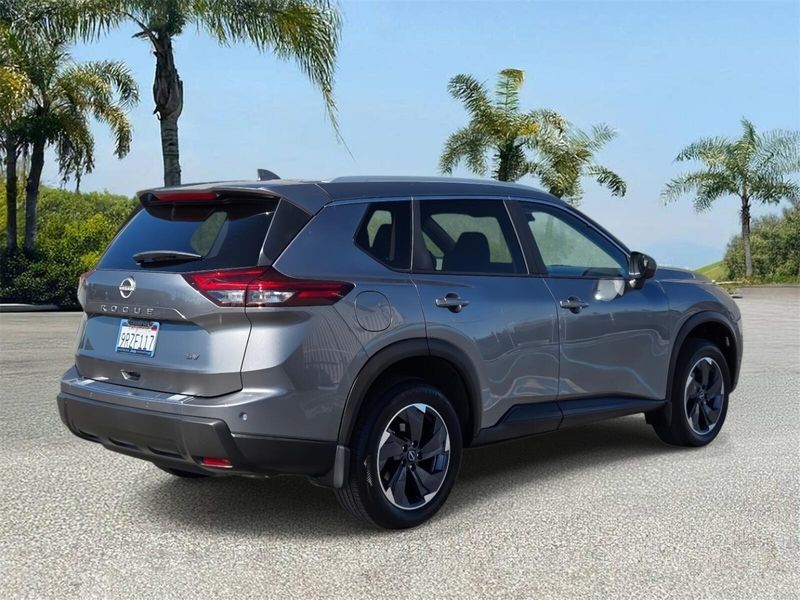 Used 2024 Nissan Rogue SV
