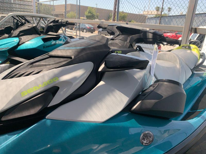New 2025 Sea-Doo GTI SE 170 (SOUND SYSTEM) Image 2