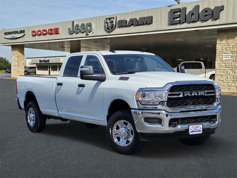 2024 RAM 2500 Tradesman Crew Cab 4x4 8
