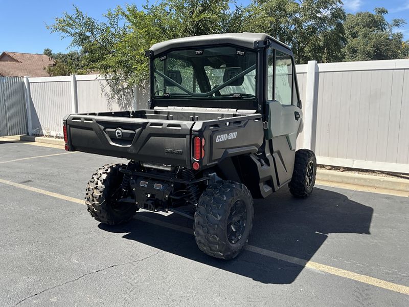 New 2026 Can-Am DEFENDER DPS CAB 65 HD9 Image 5