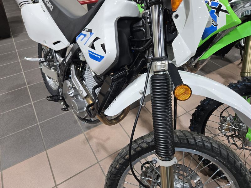 NEW 2026 SUZUKI DR650S Image 3