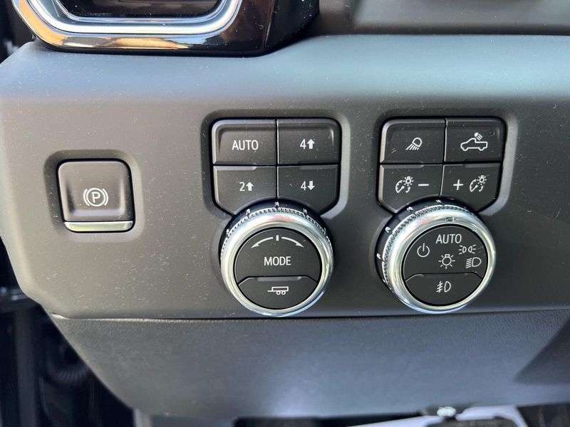 2026 Gmc Sierra HD Denali photo 21