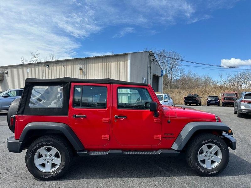 2017 Jeep Wrangler Unlimited SportImage 8