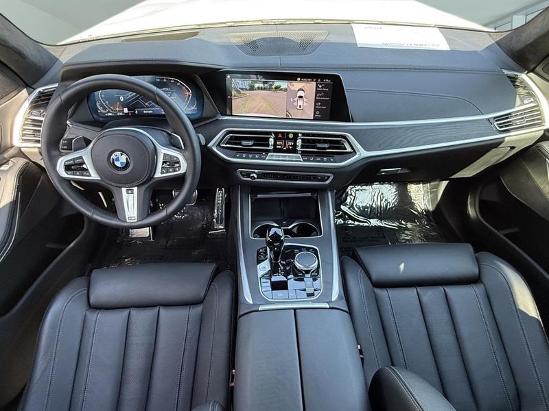 2022 BMW X7 xDrive40iImage 31