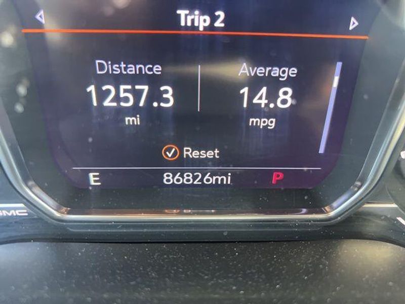 2020 GMC Sierra 1500 AT4Image 28
