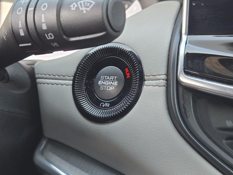 Used 2023 Jeep Compass Limited 4x4
