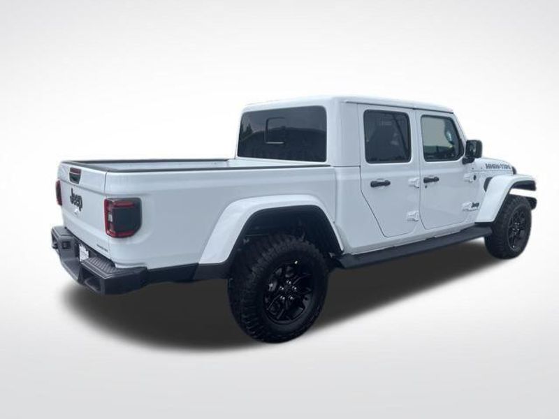 New 2025 Jeep Gladiator High Tide 4x4