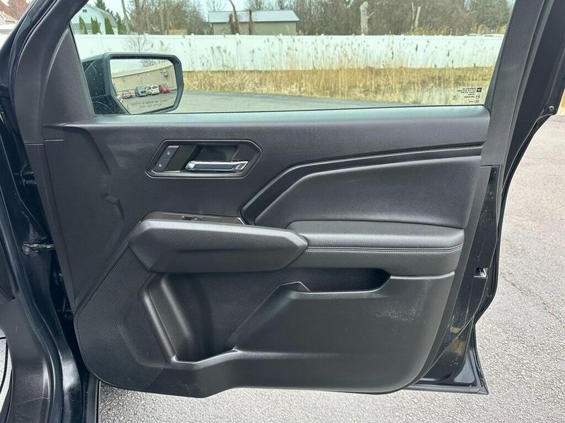 2023 GMC Canyon ElevationImage 29