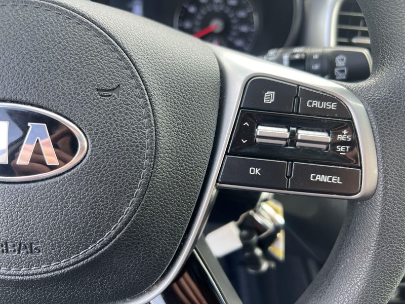 2019 Kia Sorento LXImage 11