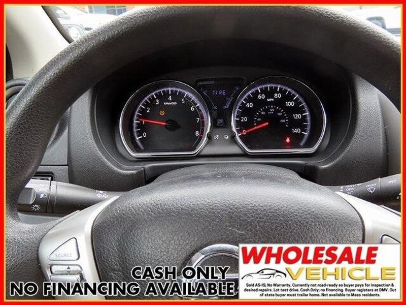 2018 Nissan Versa 1.6 SVImage 14
