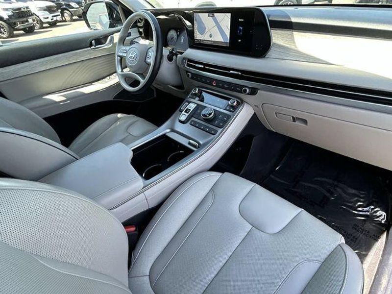Used 2024 Hyundai Palisade CalligraphyImage 13