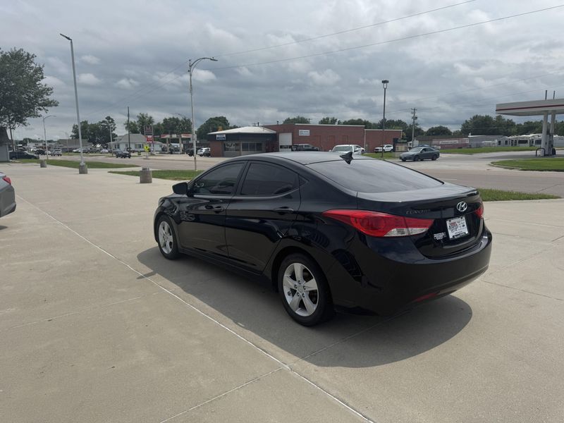 Used 2011 Hyundai Elantra GLS PZEVImage 6
