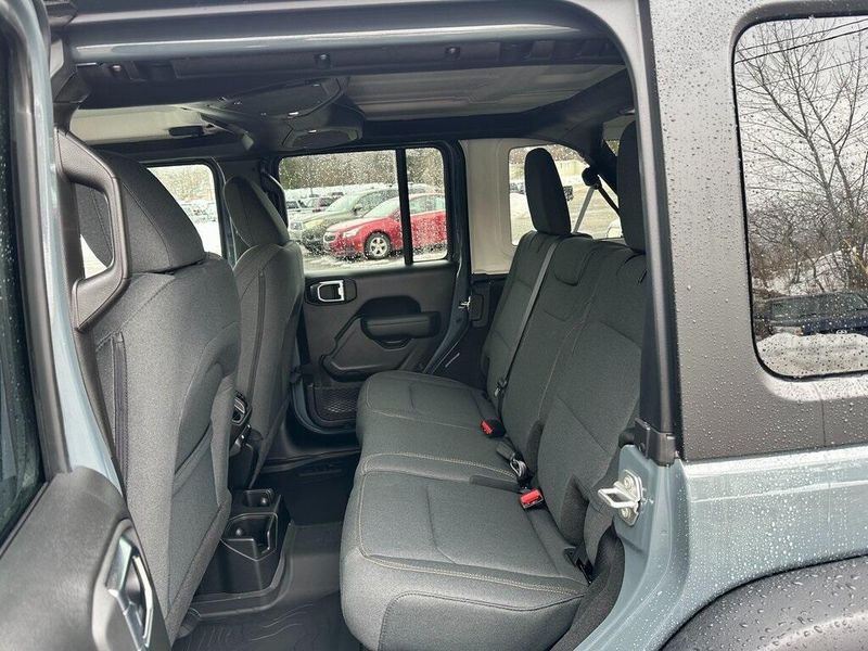 2025 Jeep Wrangler 4-door WillysImage 13