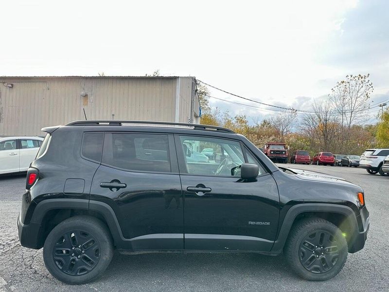 2020 Jeep Renegade SportImage 11