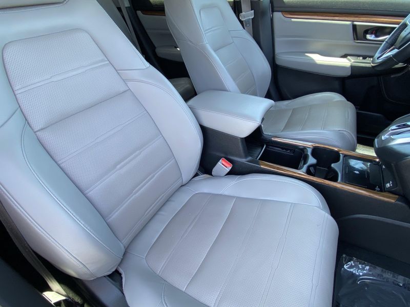 2022 Honda CR-V TouringImage 13