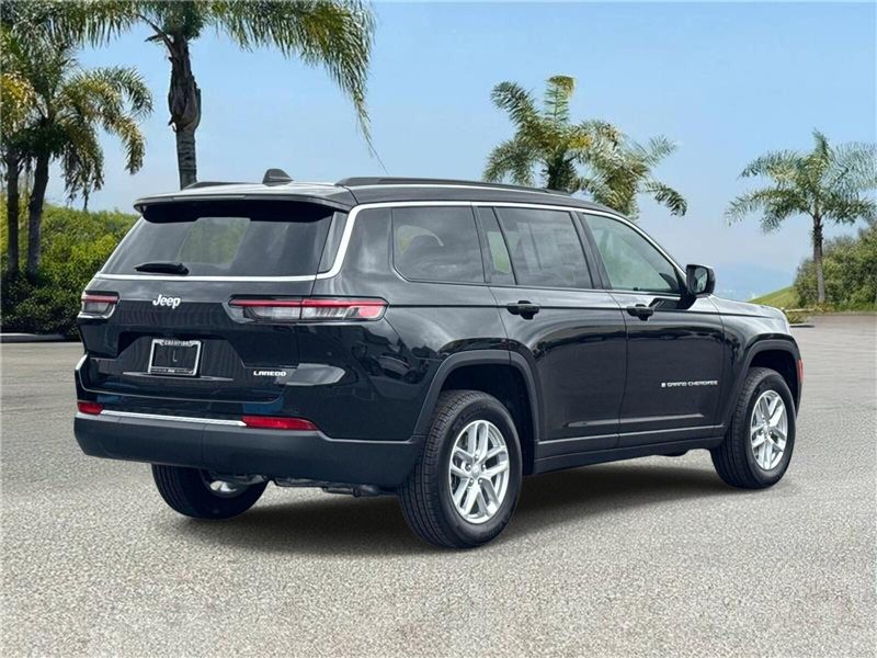 New 2026 Jeep Grand Cherokee L Laredo 4x2