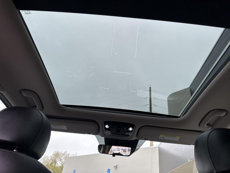 2021 Kia Sorento SXImage 23