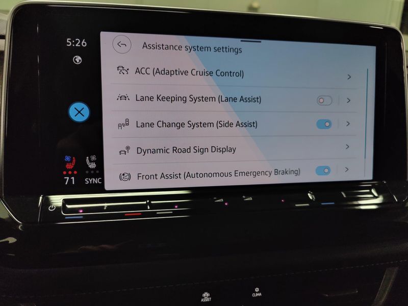 Used 2025 Volkswagen Atlas SEL Premium AWD R-Line w/Sunroof/NavImage 33