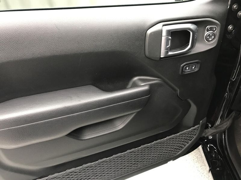 Used 2024 Jeep Wrangler Sport SImage 7