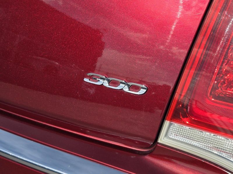 Used 2017 Chrysler 300 Limited RWD